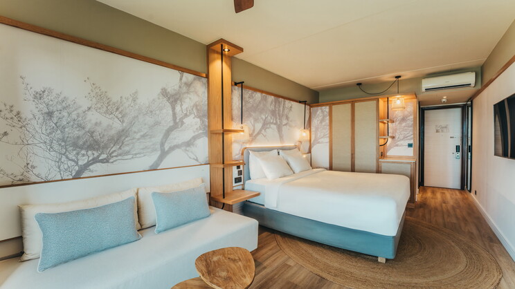  Superior Beachfront  Access Rooms